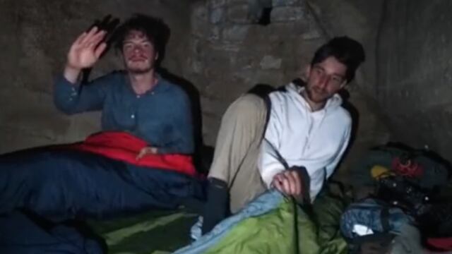 Youtubers pasan la noche en Machu Picchu