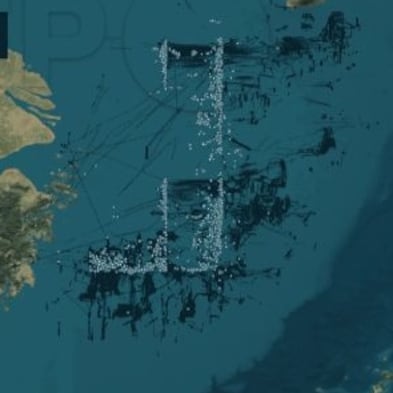 Miles de barcos chinos aparecen juntos en el mar