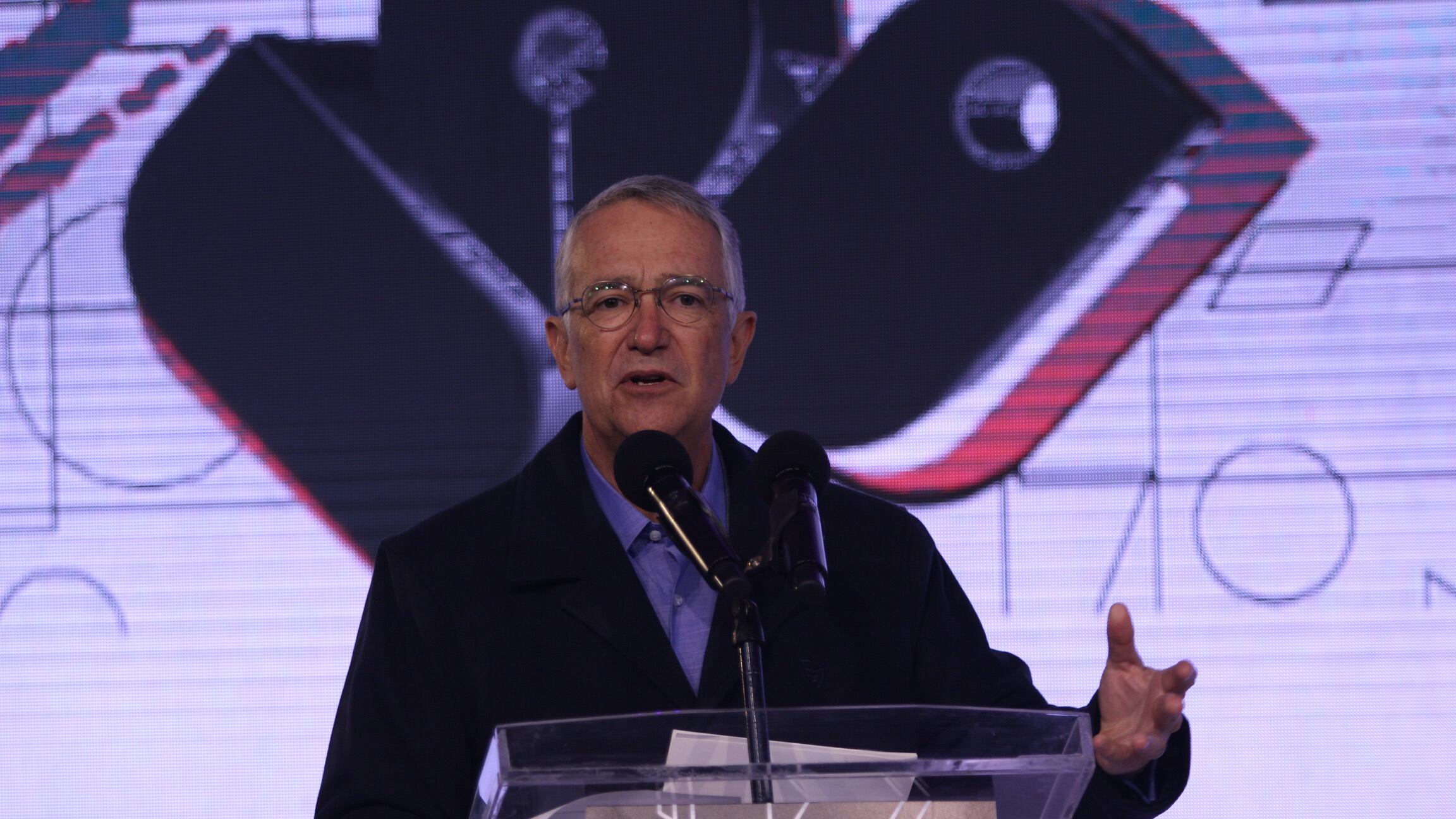 Ricardo Salinas: El INE "debe morir” por hiperpolitizado, obsoleto, caro y arbitrario