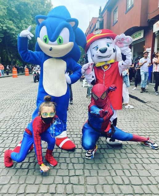 Ivonne Montero junto a su hija