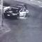 Asaltantes despojan de su patrulla a un policía de Ecatepec (VIDEO)