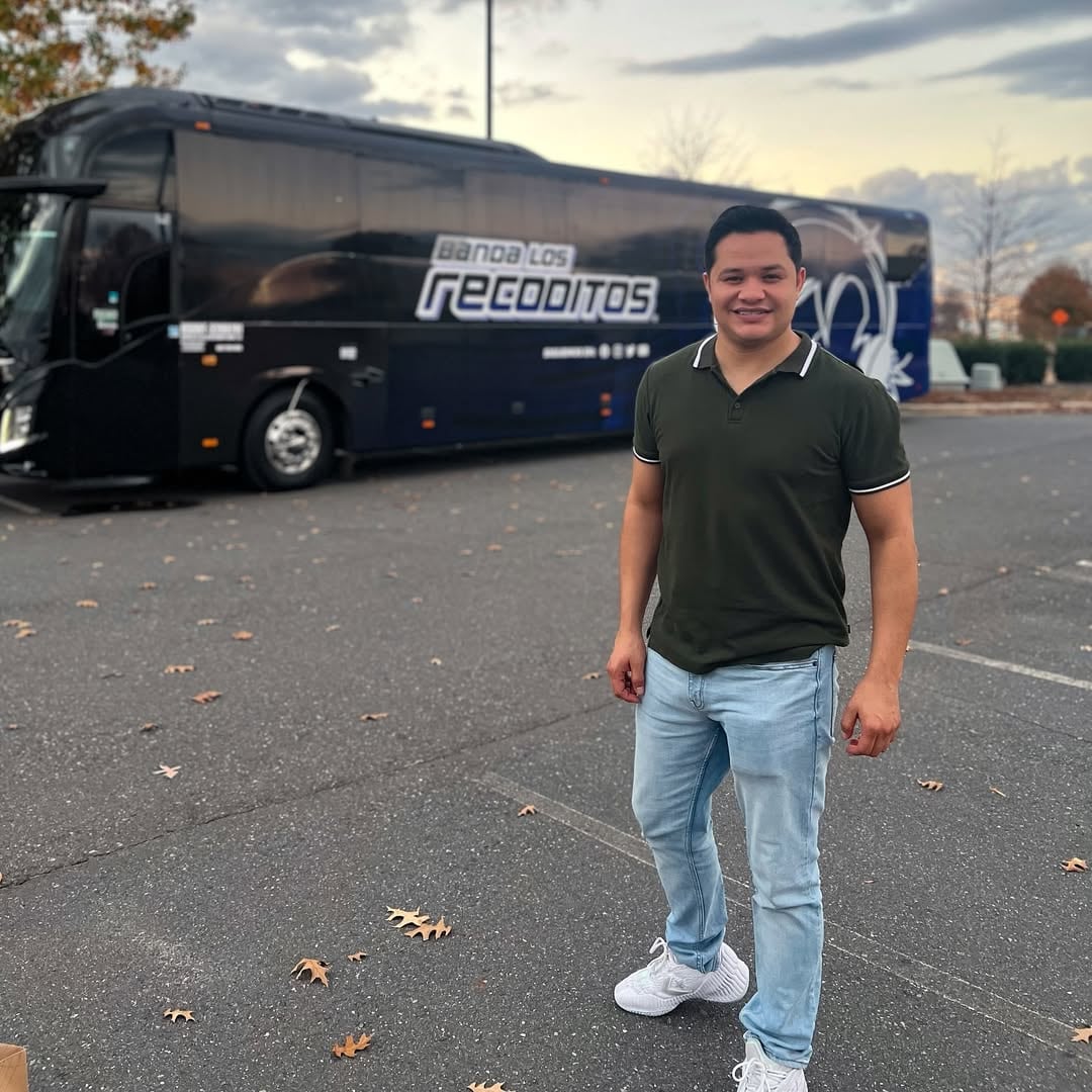 ¿Quién es Rafa González? Vocalista de Los Recoditos