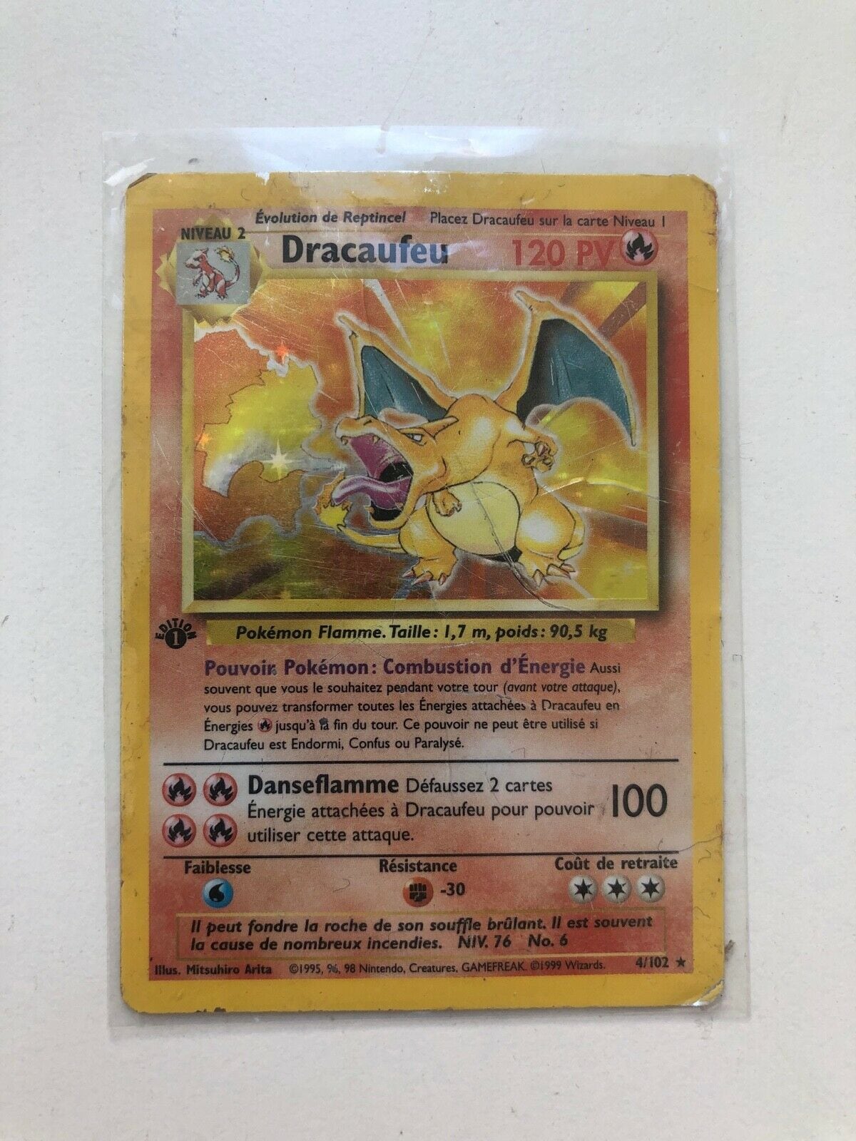 Carta Charizard de Pokémon