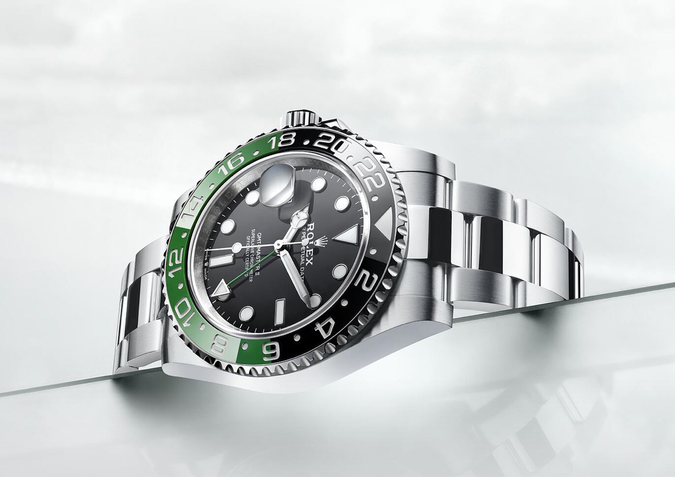 Rolex hace historia con un reloj para zurdos