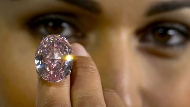 La casa de subastas Sotheby´s recupera el diamante rosa "Pink Star"