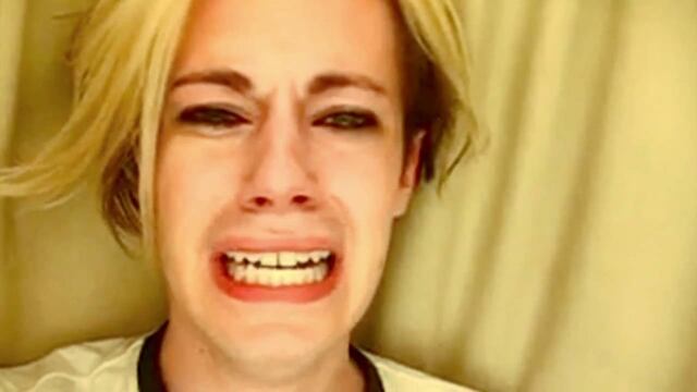 Chris Crocker rogando que "dejen en paz a Britney".