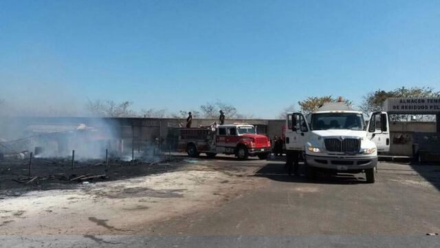 Se incendian bodegas de Grupo Modelo en Mérida