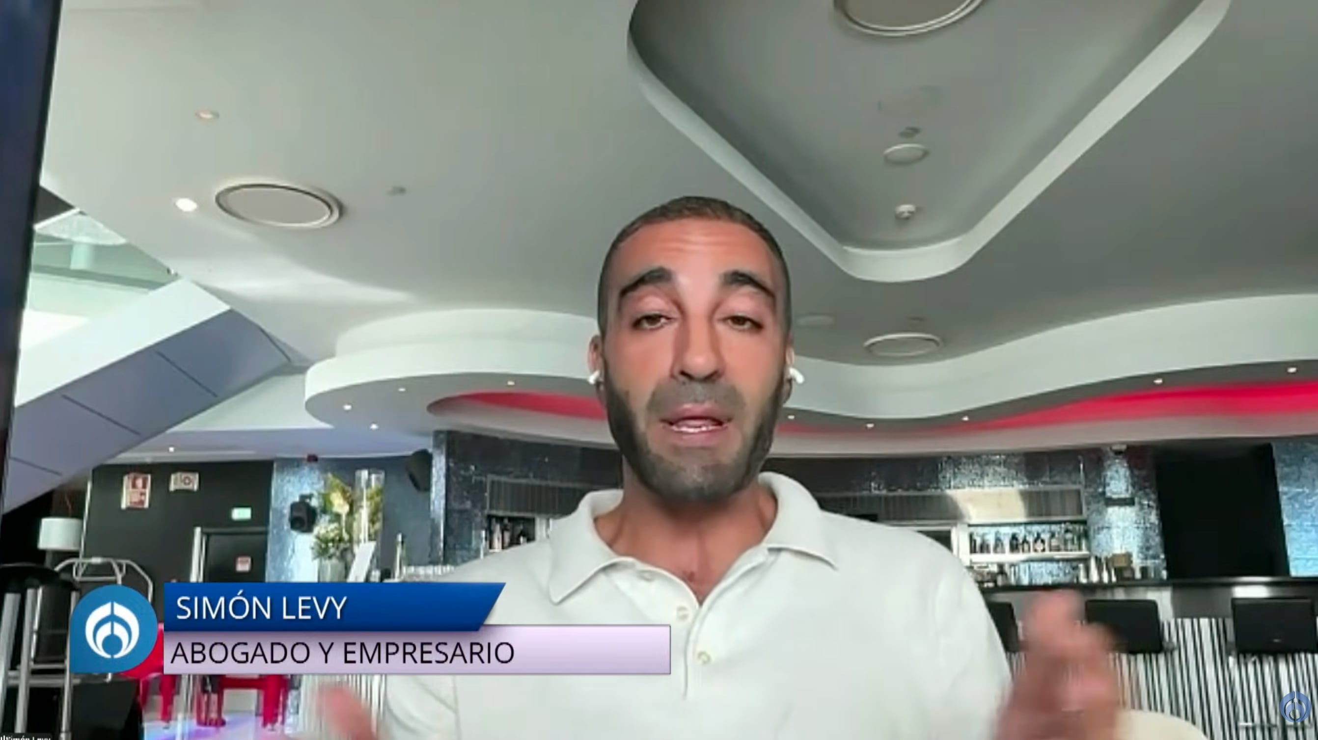 Sin querer, Simón Levy exhibió estar en el Hotel Myriad de Lisboa en Portugal