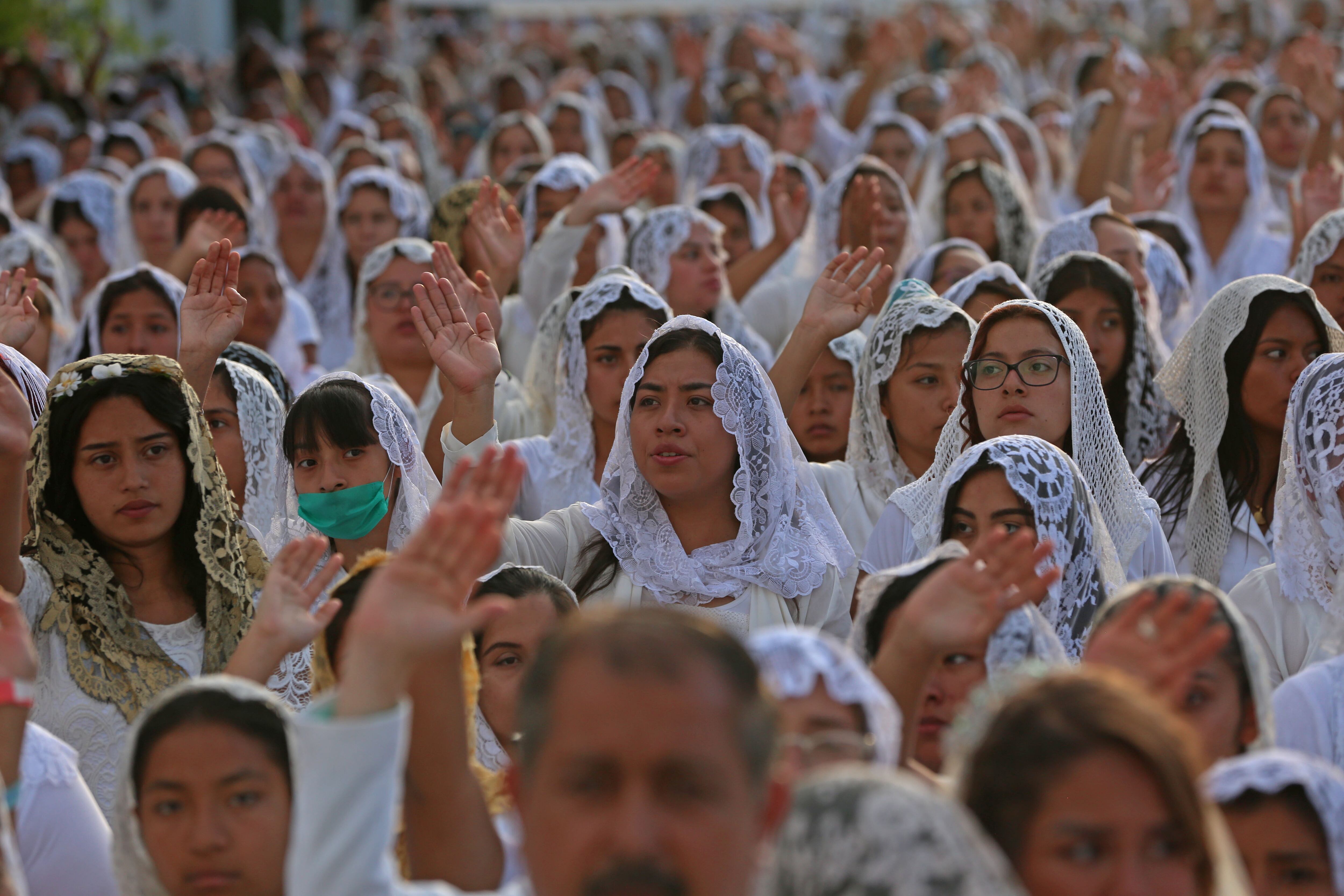 Fieles de La Luz del Mundo. Aún creen en Naasón