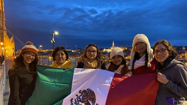 Mexicanas en Olimpiada Matemática Europea