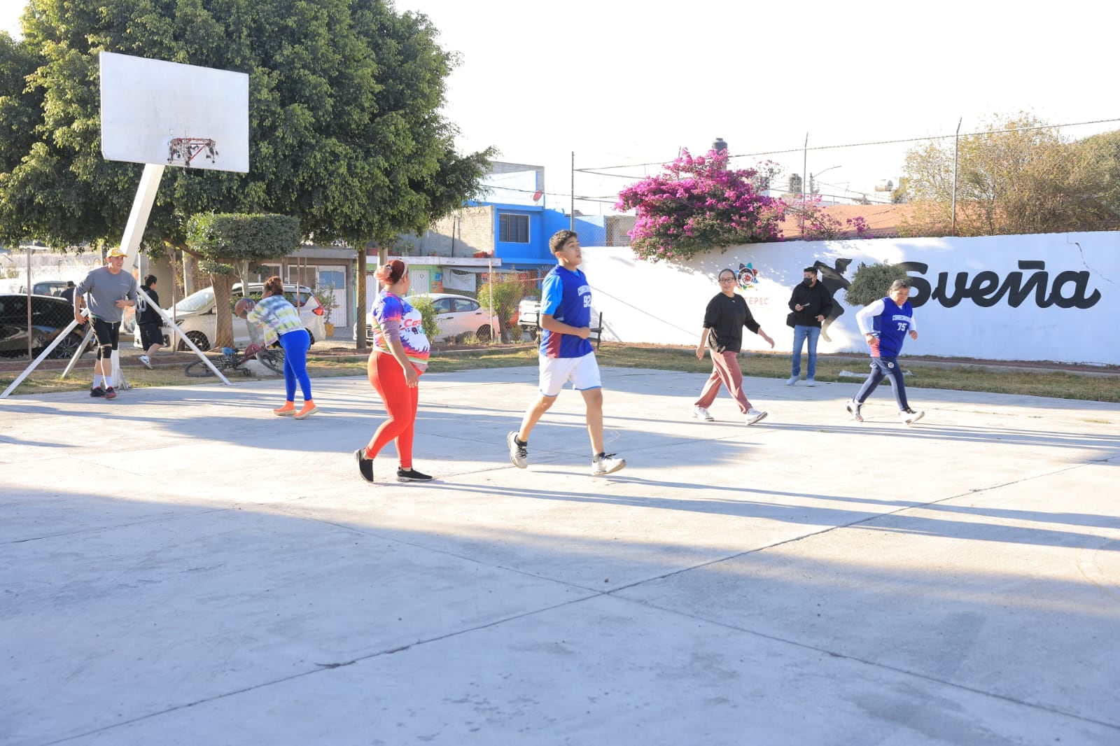 Ecatepec retira toneladas de basura en barranca de Ciudad Cuauhtémoc
