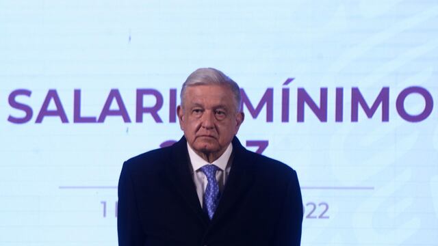 Andrés Manuel López Obrador, presidente de México, durante conferencia de prensa matutina anunció el incremento del salario mínimo para 2023, el cual será de $207.44 pesos diarios.