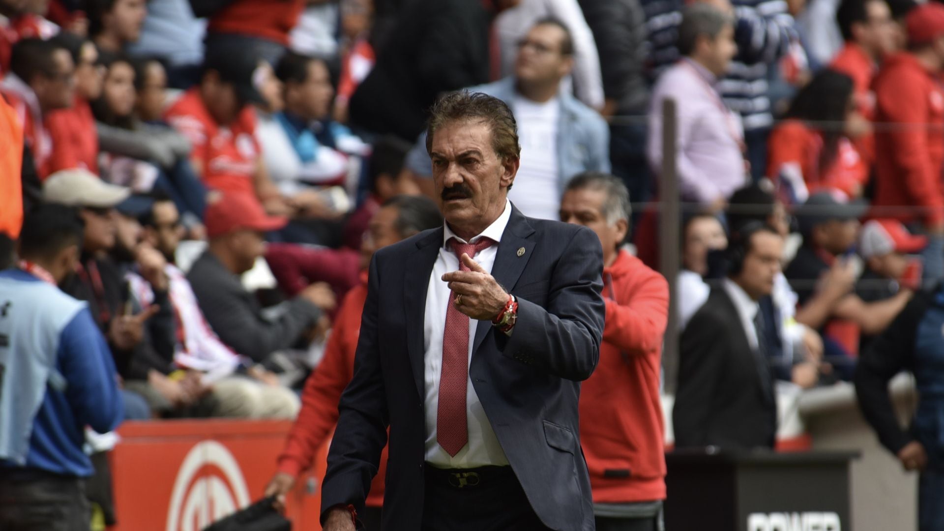 ¿Quién es Ricardo La Volpe? Exfutbolista argentino