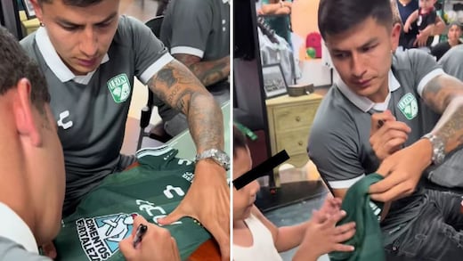 ¡No estamos llorando! El emotivo gesto de un crack del León con un pequeño aficionado que no tenía jersey del club