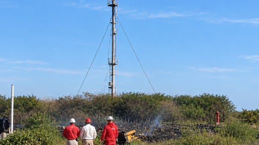 Pemex aclara conato de incendio en las inmediaciones de Dos Bocas