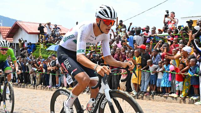 ¿Cuándo y cómo ver al mexicano Isaac del Toro en el Giro dell’Emilia 2025?