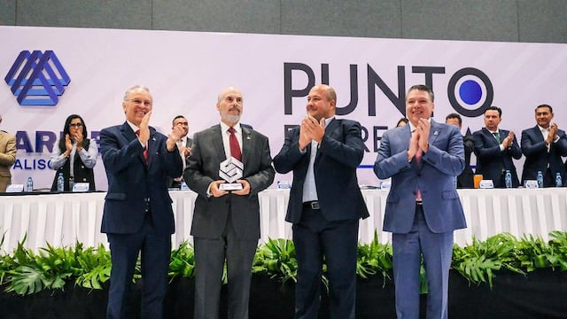 El liderazgo de Enrique Alfaro fue reconocido por empresarios