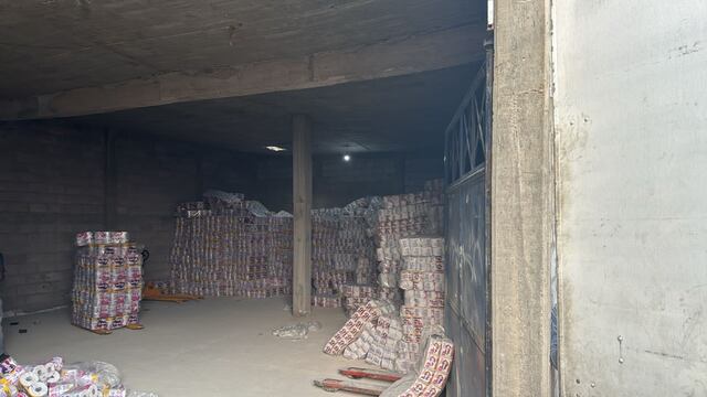 La Fiscalía Edomex encontró una bodega secreta con mercancía robada de tráileres