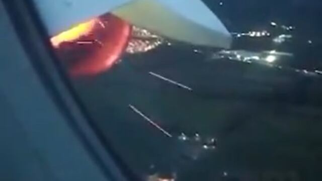 Avión de Viva Aerobús aterriza de emergencia