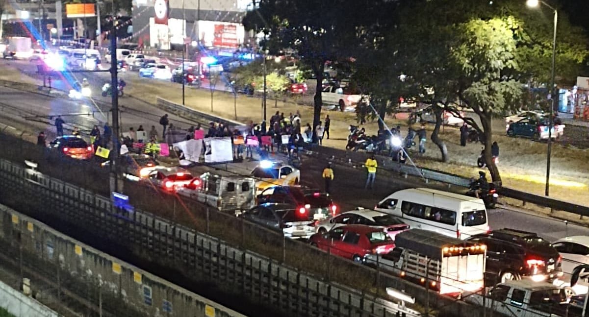 Bloqueo en Calzada Ignacio Zaragoza por búsqueda de Judith Trujillo, desaparecida en Edomex