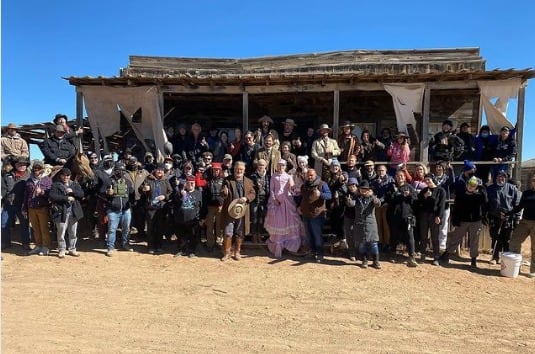 Fotos de Halyna Hutchins en el set 'Rust'
