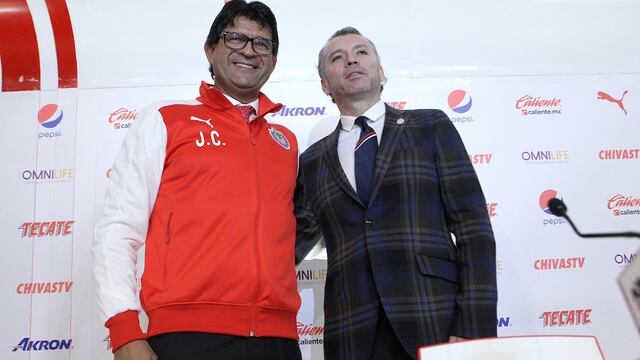 Cardozo fue presentado como nuevo entrenador de Chivas