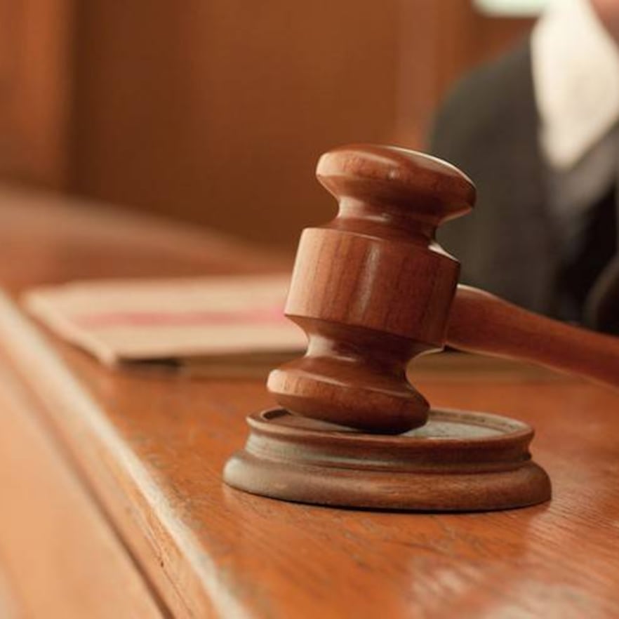 Absuelve juez salvadoreño a mujer acusada de matar a su hijo recién nacido