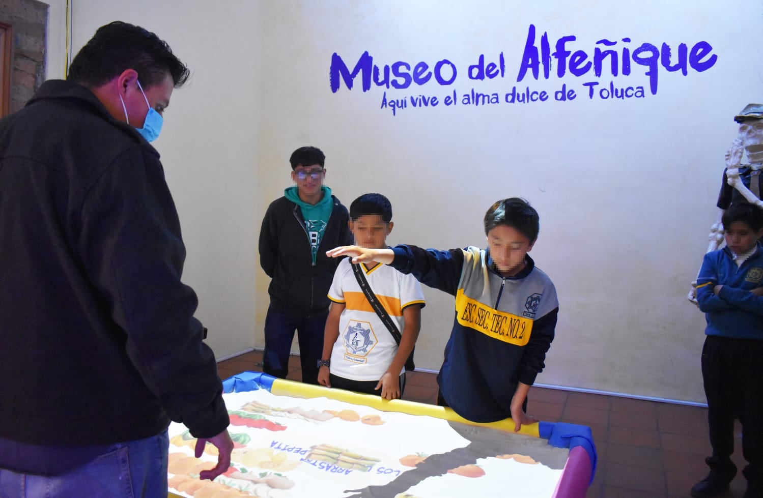 Ricardo Moreno promueve el desarrollo integral de la niñez y juventud con eventos culturales.