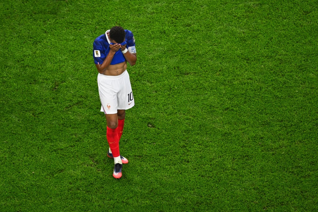 Mbappé se rompe emocionalmente tras eliminación de Francia en el Mundial 2026.