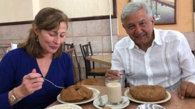 Tatiana Clouthier y AMLO
