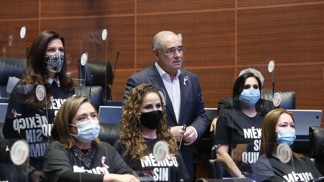 PAN protesta contra desabasto de medicamentos para personas con cáncer