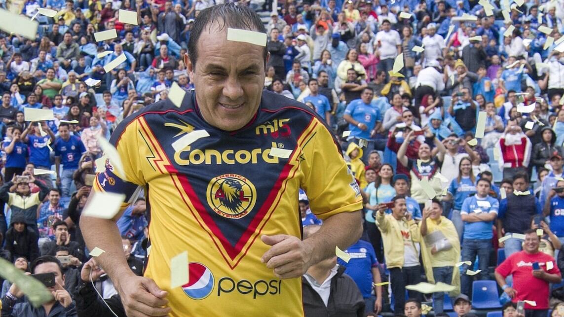 Cuauhtémoc Blanco en juego amistoso ante Cruz Azul.