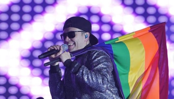 Raymix en concierto