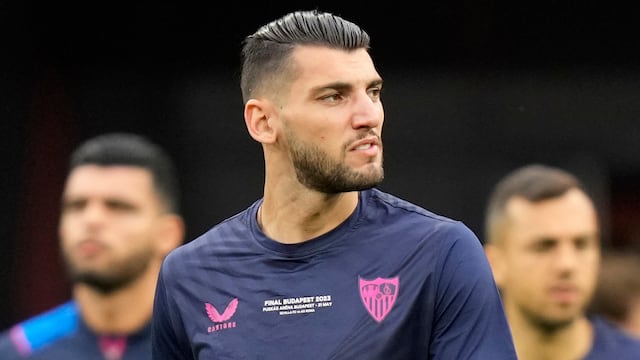 El futbolista Rafa Mir recibe la condena de ocho años de prisión por agresión sexual en España.