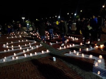 Velada en Ciudad Universitaria previa a la Marcha contra la Militarización del 12 de octubre