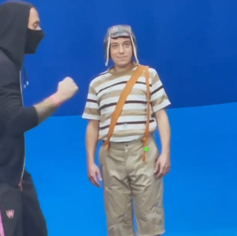 Juan Frese como el 'Chavo del 8'