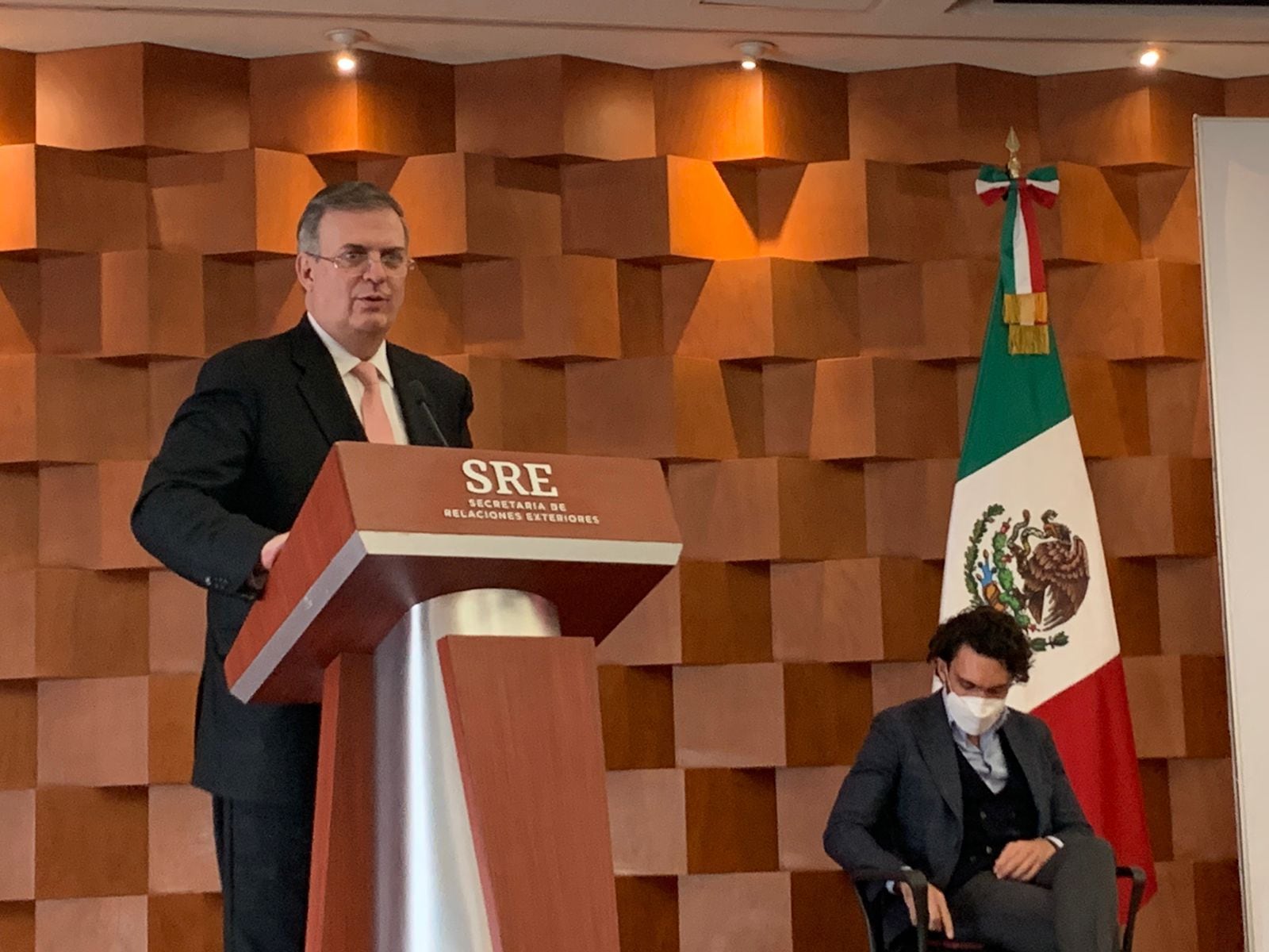 Ebrard presenta la Expo Dubái 2020