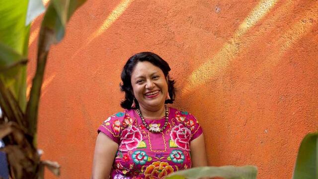 ¿Quién es Irma Pineda Santiago, la poetisa zapoteca que es parte del equipo de Claudia Sheinbaum?