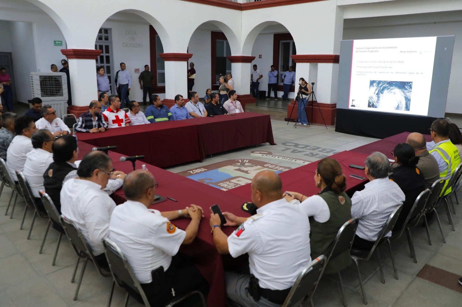 Andrés Mijes encabeza plan preventivo por temporada de ciclones en Escobedo.