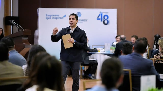 Felifer Macías busca agilizar trámites y fortalecer inversión en Querétaro