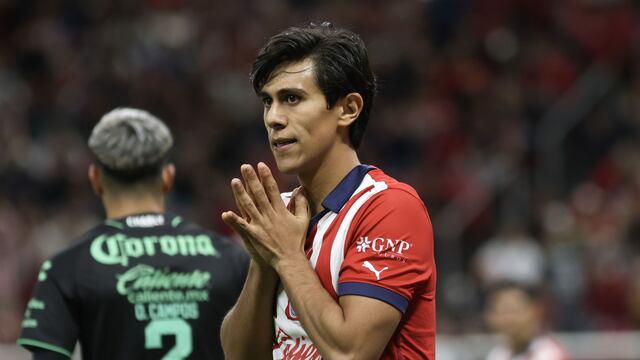 Jose Juan Macías, en un partido de Chivas.