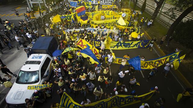Fans del Club América en caravana