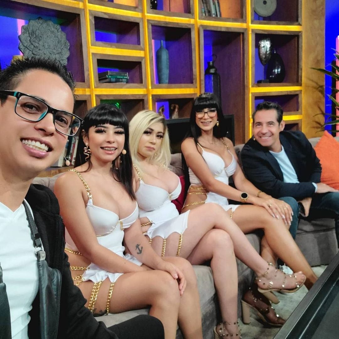 Alex, "el rey Midas del porno" con sus novias, su esposa y Yordi Rosado