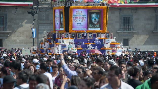 Ofrenda de Día de Muertos en el Zócalo