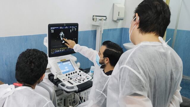 Médicos especialistas