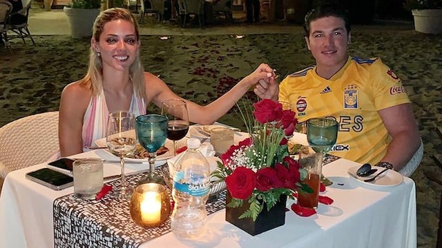 Samuel García festejó su aniversario con Mariana Rodríguez Cantú con una playera del Tigres