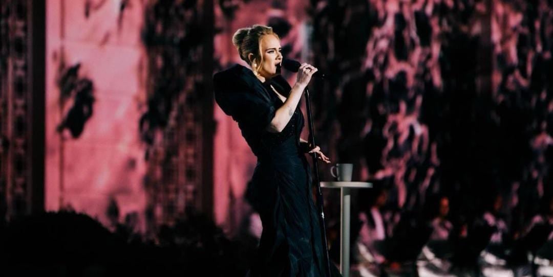 Adele, 30