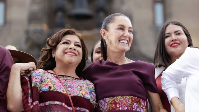 Claudia Sheinbaum, presidenta electa de México junto a Clara Brugada proxima jefa de gobierno de la CDMX