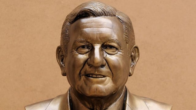 Busto de AMLO