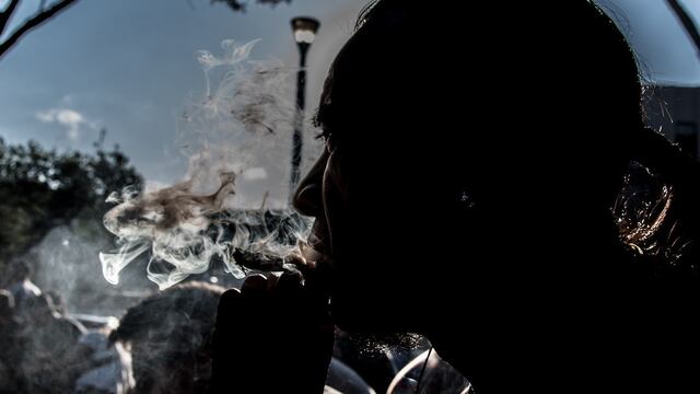 Consumidor de mariguana.